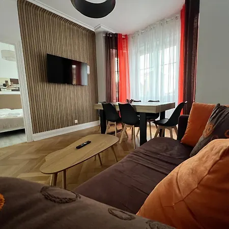 Esprit Forêt N0ire - De Luxe 3 Appartement