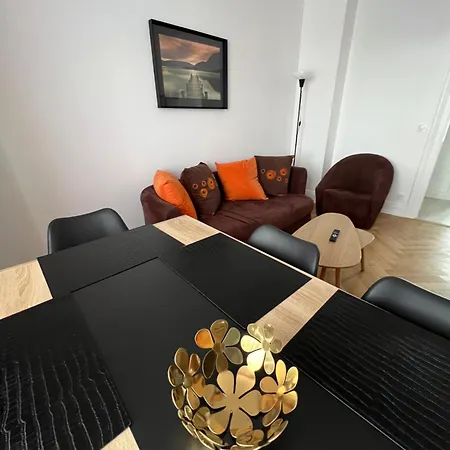 Appartement Esprit Forêt N0ire - De Luxe 3