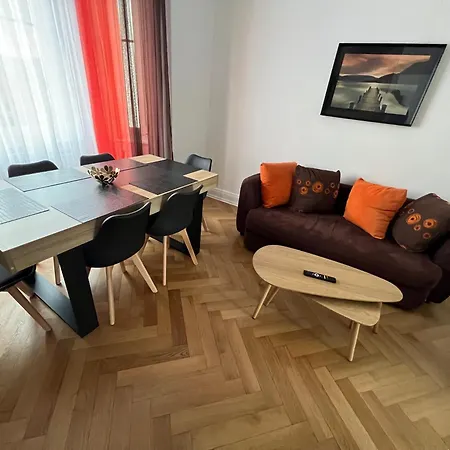 Esprit Forêt N0ire - De Luxe 3 Mulhouse